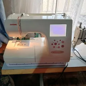 машинка для вышивки