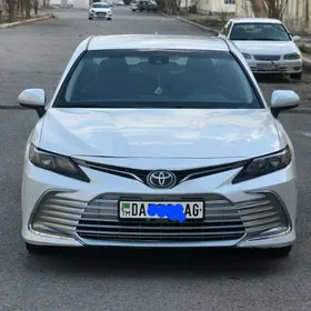 Toyota Camry 2022