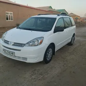 Toyota Sienna 2005
