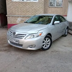 Toyota Camry 2010