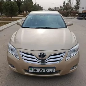 Toyota Camry 2011