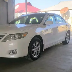 Toyota Camry 2011
