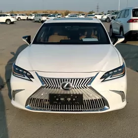 Lexus ES 350 2019