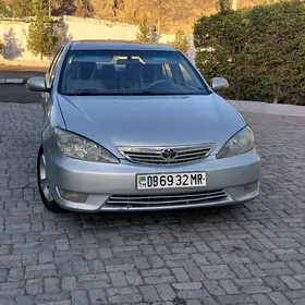Toyota Camry 2005
