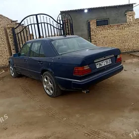 Mercedes-Benz 300D 1998