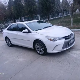 Toyota Camry 2016