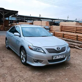 Toyota Camry 2011