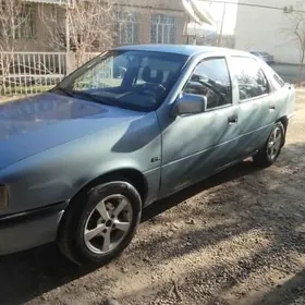 Opel Vectra 1989