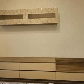 Тумба и настенная полка