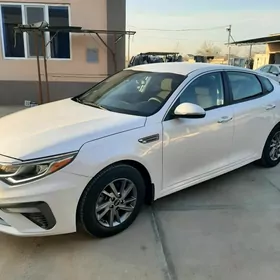 Kia Optima 2020
