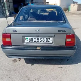 Opel Vectra 1989
