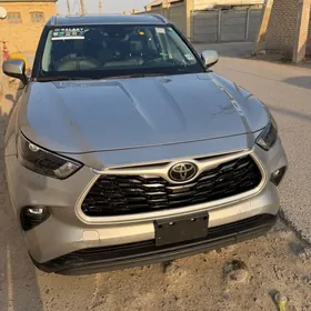 Toyota Highlander 2022