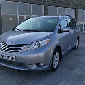Toyota Sienna 2016