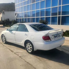 Toyota Camry 2005