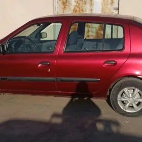 Renault Clio 2001