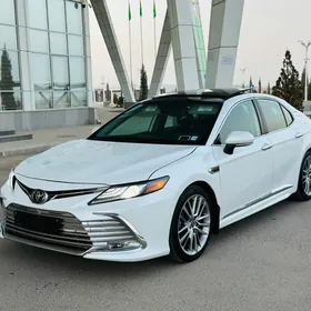 Toyota Camry 2022