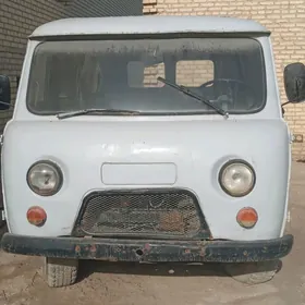 UAZ 452 1986