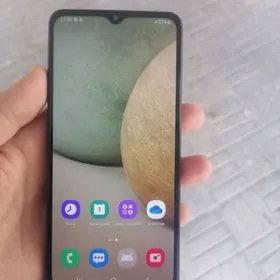 Samsung A12