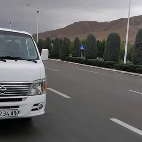 Nissan Urvan 2008