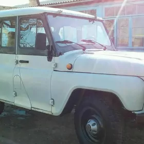 UAZ 469 2000