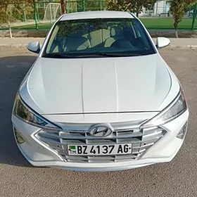 Hyundai Elantra 2019