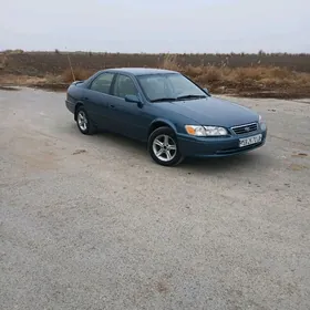 Toyota Camry 2000