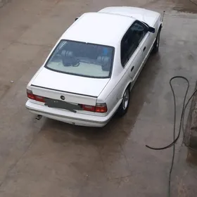 BMW 520 1989