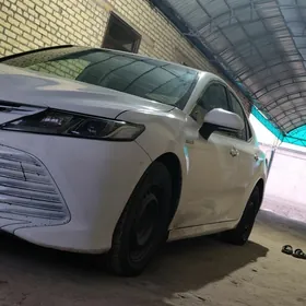 Toyota Camry Hybrid 2020