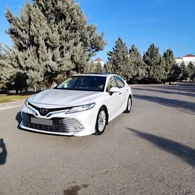 Toyota Camry 2018