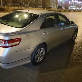 Toyota Camry 2011