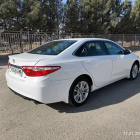 Toyota Camry 2017