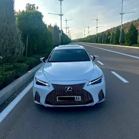 Lexus IS 350 2022