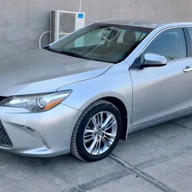 Toyota Camry 2016