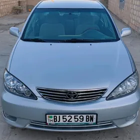 Toyota Camry 2004