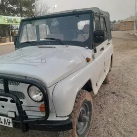 UAZ 469 1999