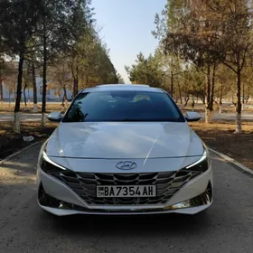 Hyundai Elantra 2021