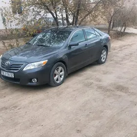 Toyota Camry 2011