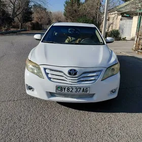 Toyota Camry 2011