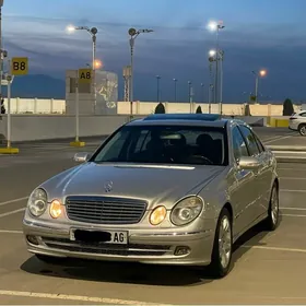 Mercedes-Benz E320 2005
