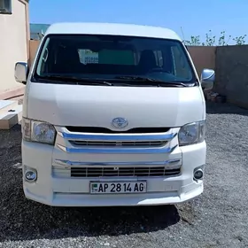 Toyota Hiace 2006