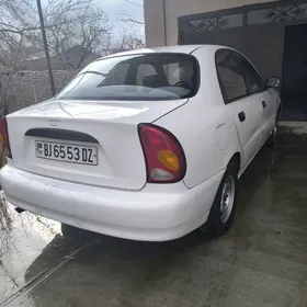 Daewoo Lanos 2002