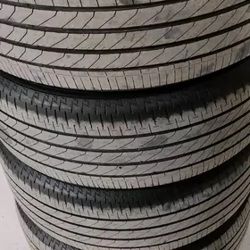 215 55 17 Bredistone