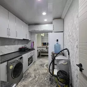 9mkr surikow 3etazy 3komnat