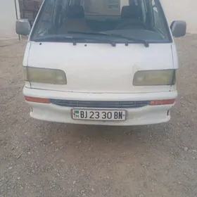 Toyota Town Ace 1990