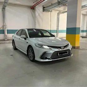 Toyota Camry 2022