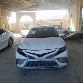 Toyota Camry 2023