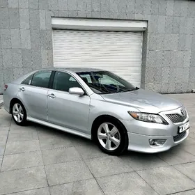 Toyota Camry 2010