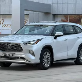 Toyota Highlander 2022