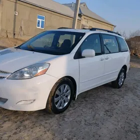 Toyota Sienna 2007