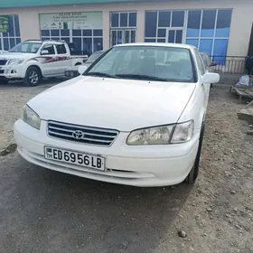 Toyota Camry 1999